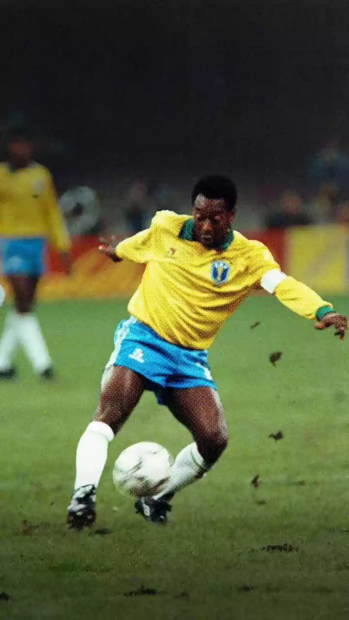 Em quanto está avaliado o uniforme de Pelé na final da Copa de 1958 que vai a leilão em Nova York