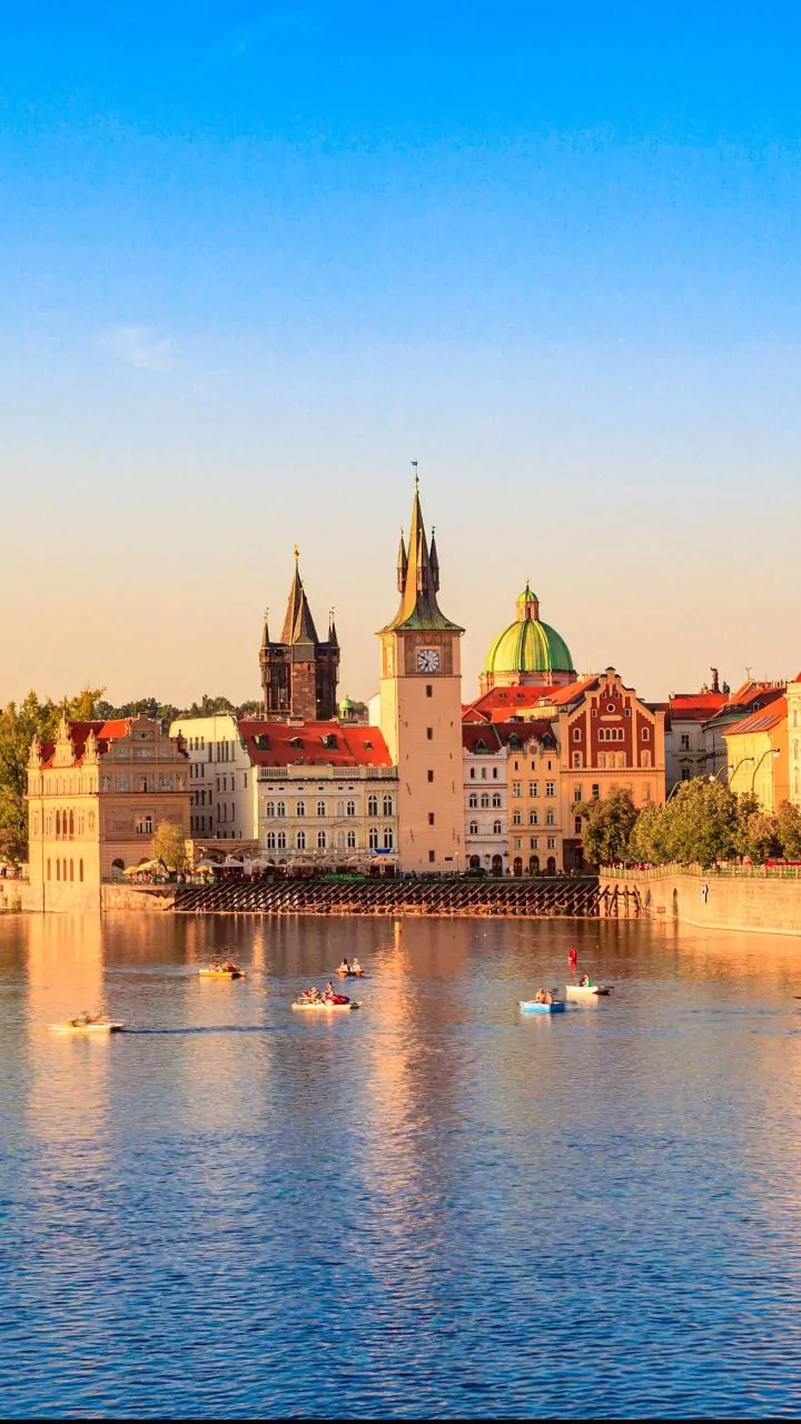 Prague's Top 12 Free Adventures: Uncover the Czech Capital's Budget-Friendly Wonders