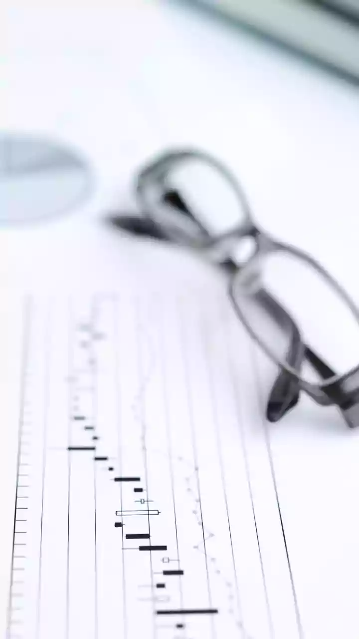 Stock Picks: Three Promising Buys for Monday