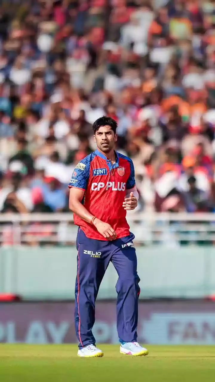 Shashank Singh's 'Aura Loss' From Dropped IPL Catches Is Now An Inescapable Meme