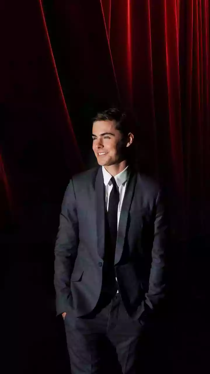 Zac Efron fez Michael Jackson chorar em telefonema? Entenda a história
