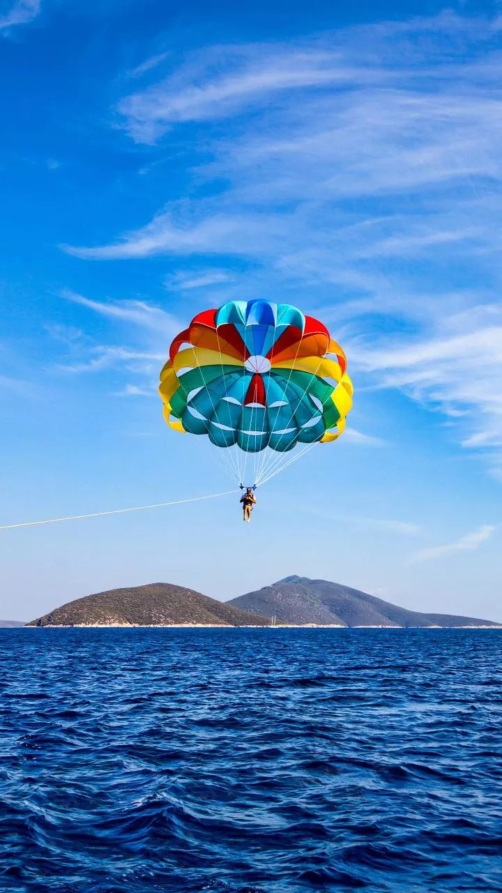 Parasailing accident viral clip not from Goa, incident occurred in Maharashtra in 2019: Officials