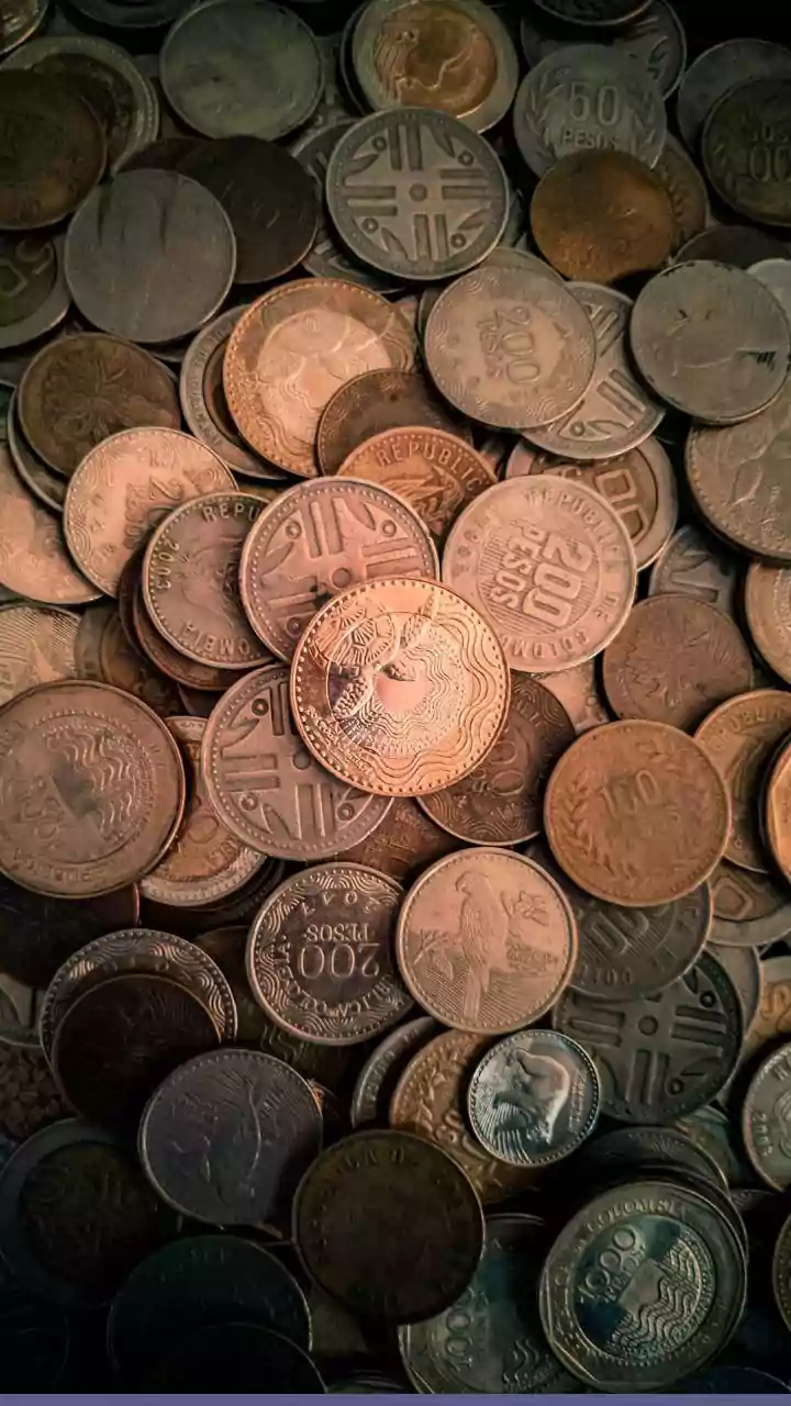 Rupee falls 6 paise to close at 90.29 against US dollar