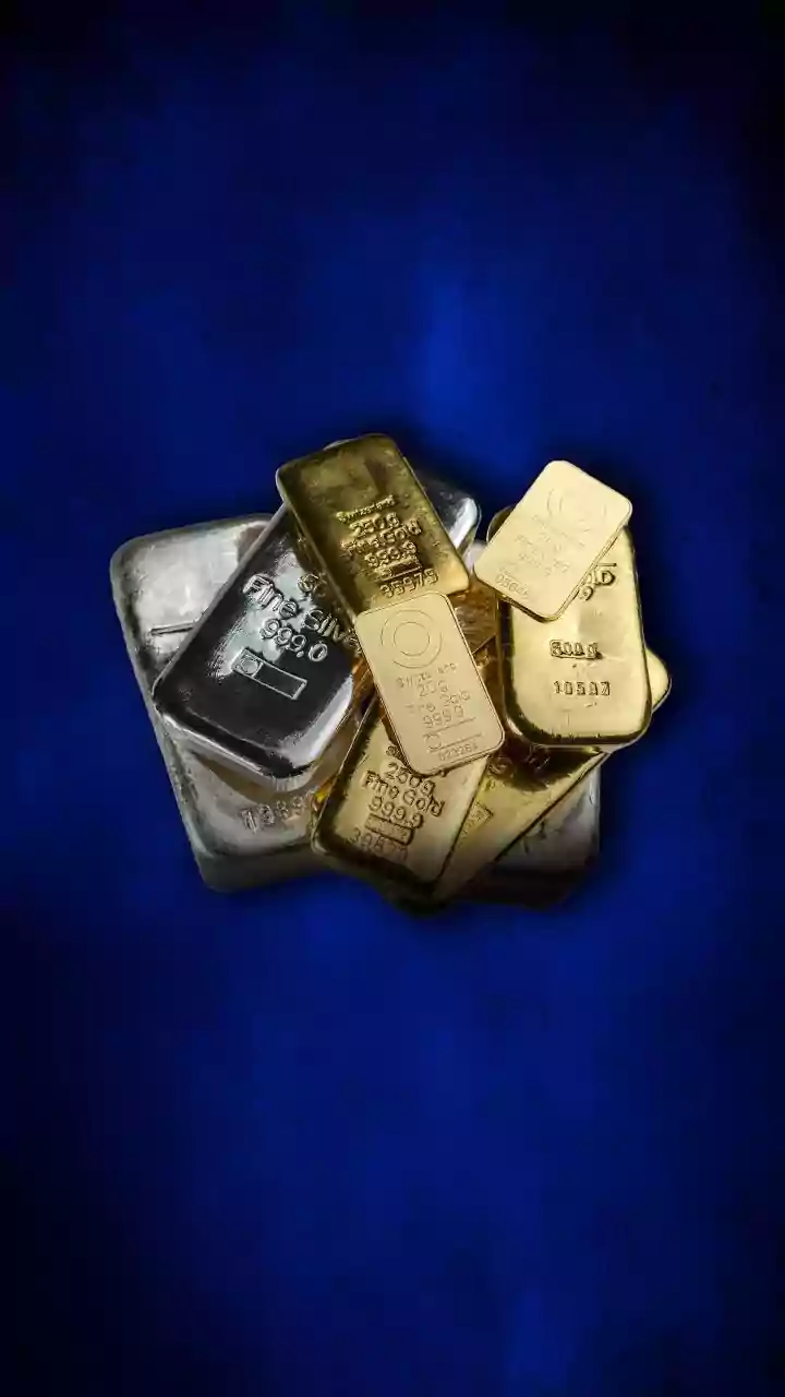 Silver Price Prediction 2026: Will Precious Metal Extend Its Rally After Crossing Rs 2.05 Lakh?