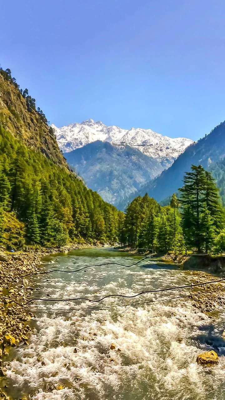 Himachal CM announces Rs 250-crore riverfront project for Manali