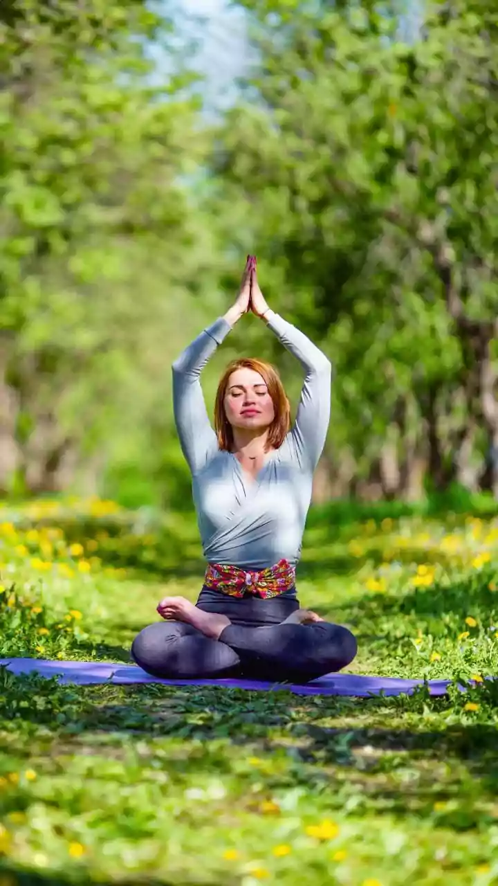 Why Yoga Movement Works Wonders For Reducing Workplace Pressure And Student Stress