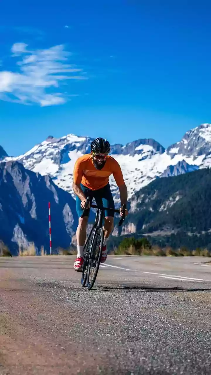 Why Desk Workers Need Low Intensity Zone 2 Cycling For Gentle Heart Training