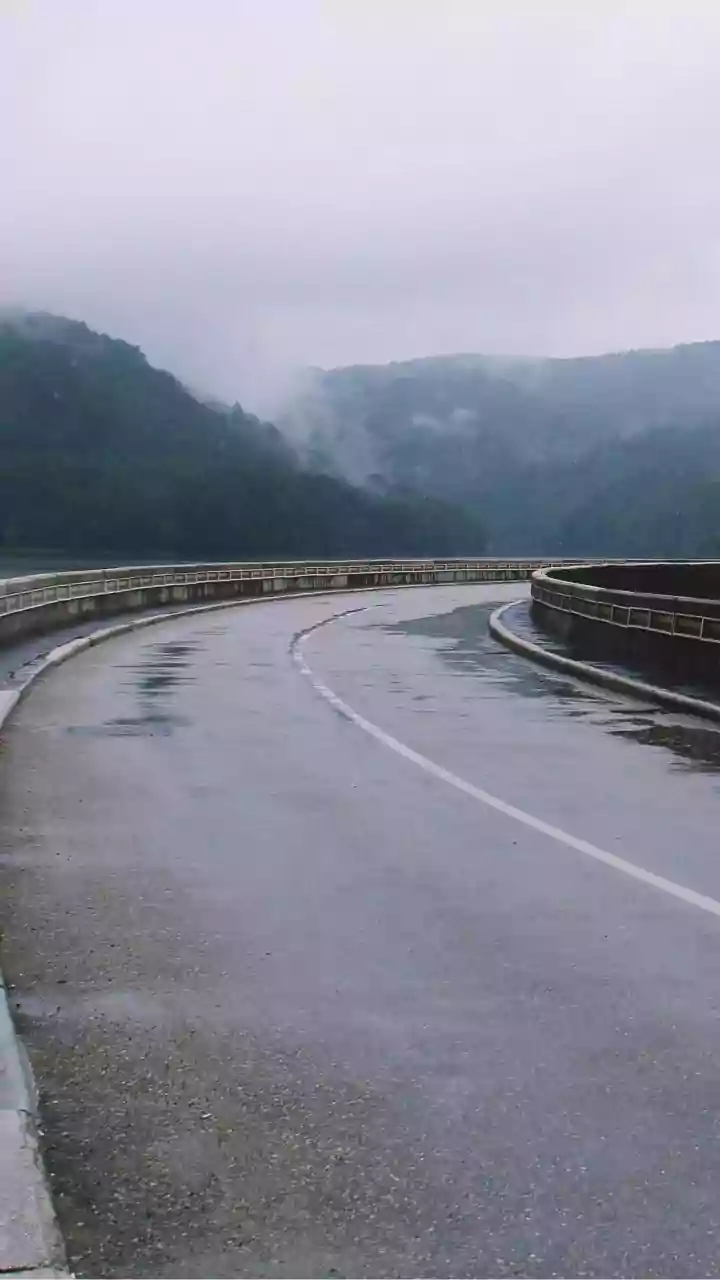 Conquer Rainy Roads: Your Essential 7-Point Guide to Safe Car Journeys in India