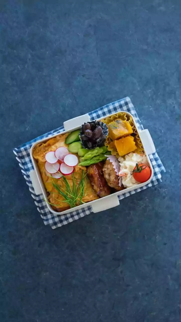 Gujarat's Culinary Delights: 9 Dishes to Savor