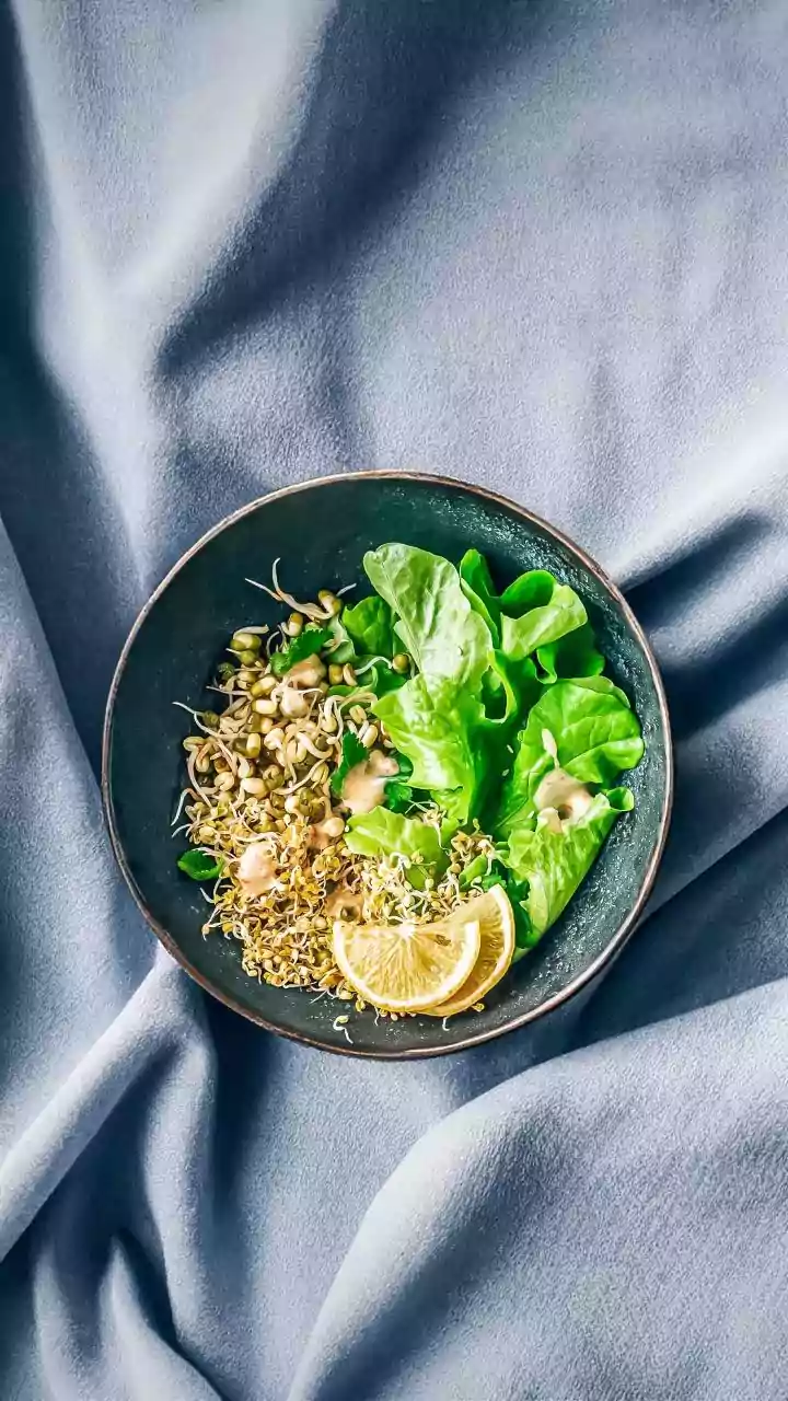 Stay Light This Monsoon With Sprouted Green Moong Lunch Bowls