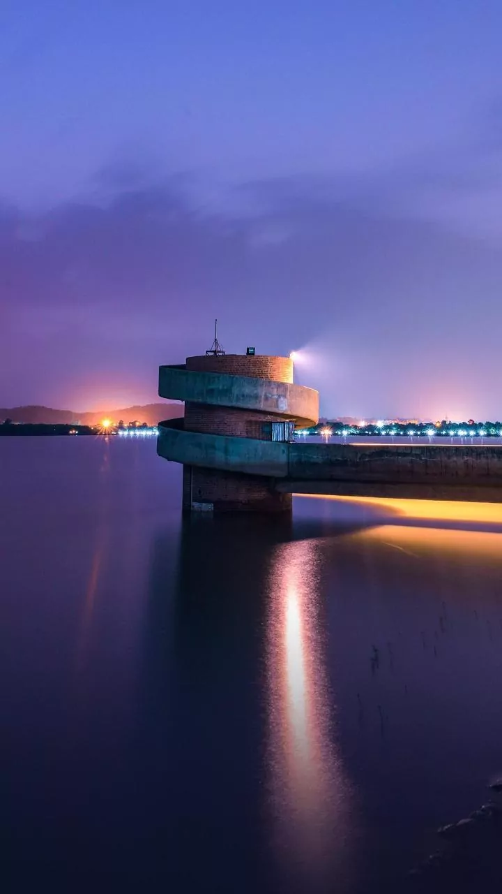 Varanasi Travel Advisory: Ganga Crosses Warning Level Amid Flood Risk