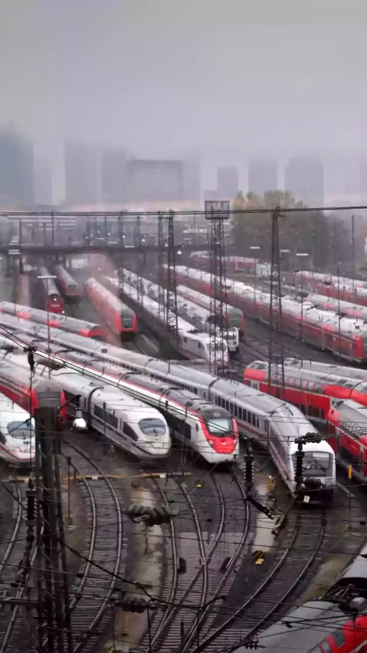 RailTel Shares Jump 3.45% Intraday, Stock Hits ₹351.90 After Strong Market Momentum