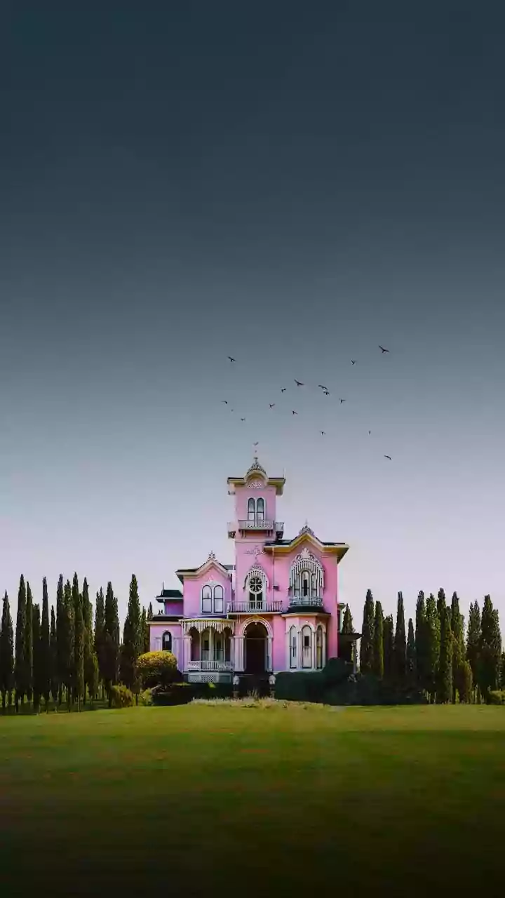 The Governor's House Shows Nainital's Grandest Colonial-Era Design