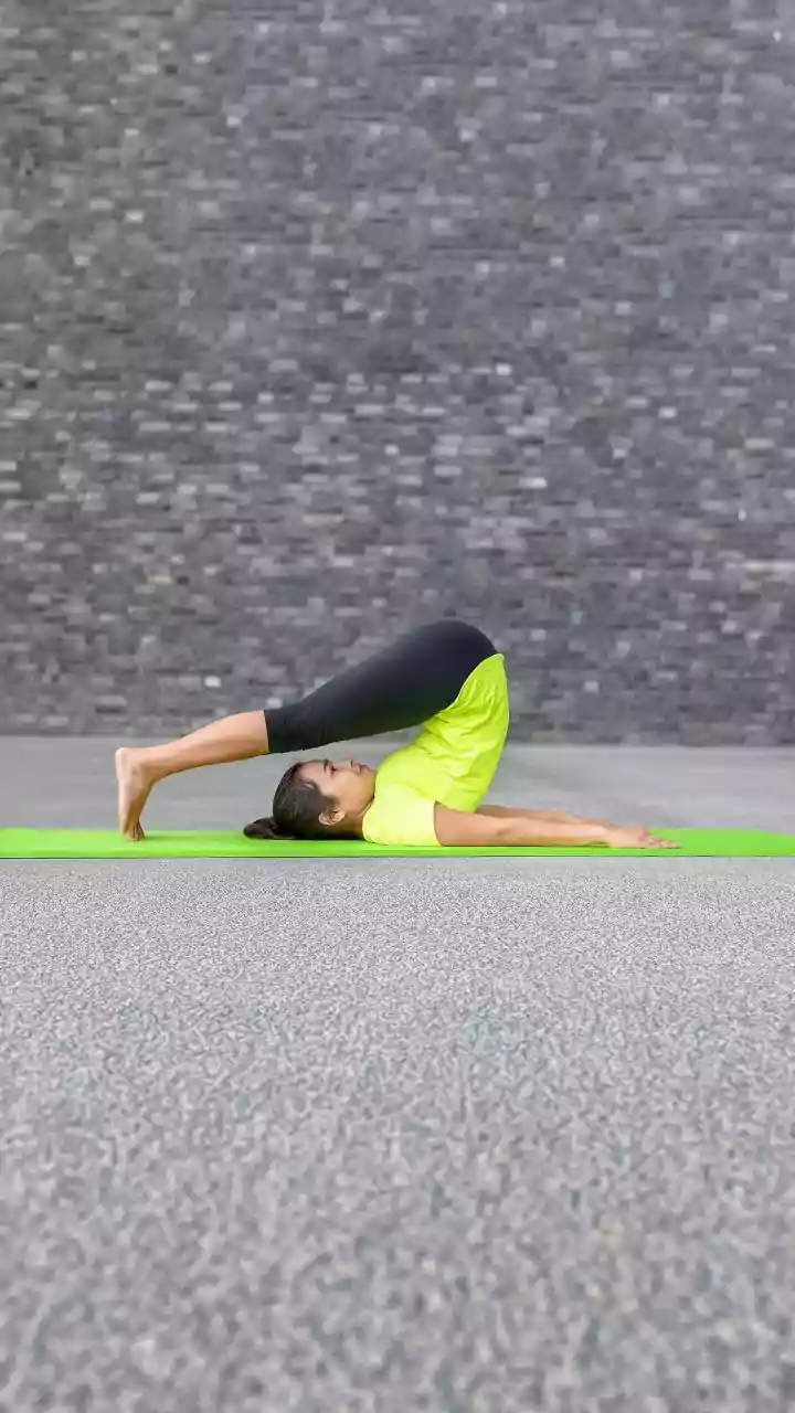 Yoga for Spinal Strength: Exercises and Hacks
