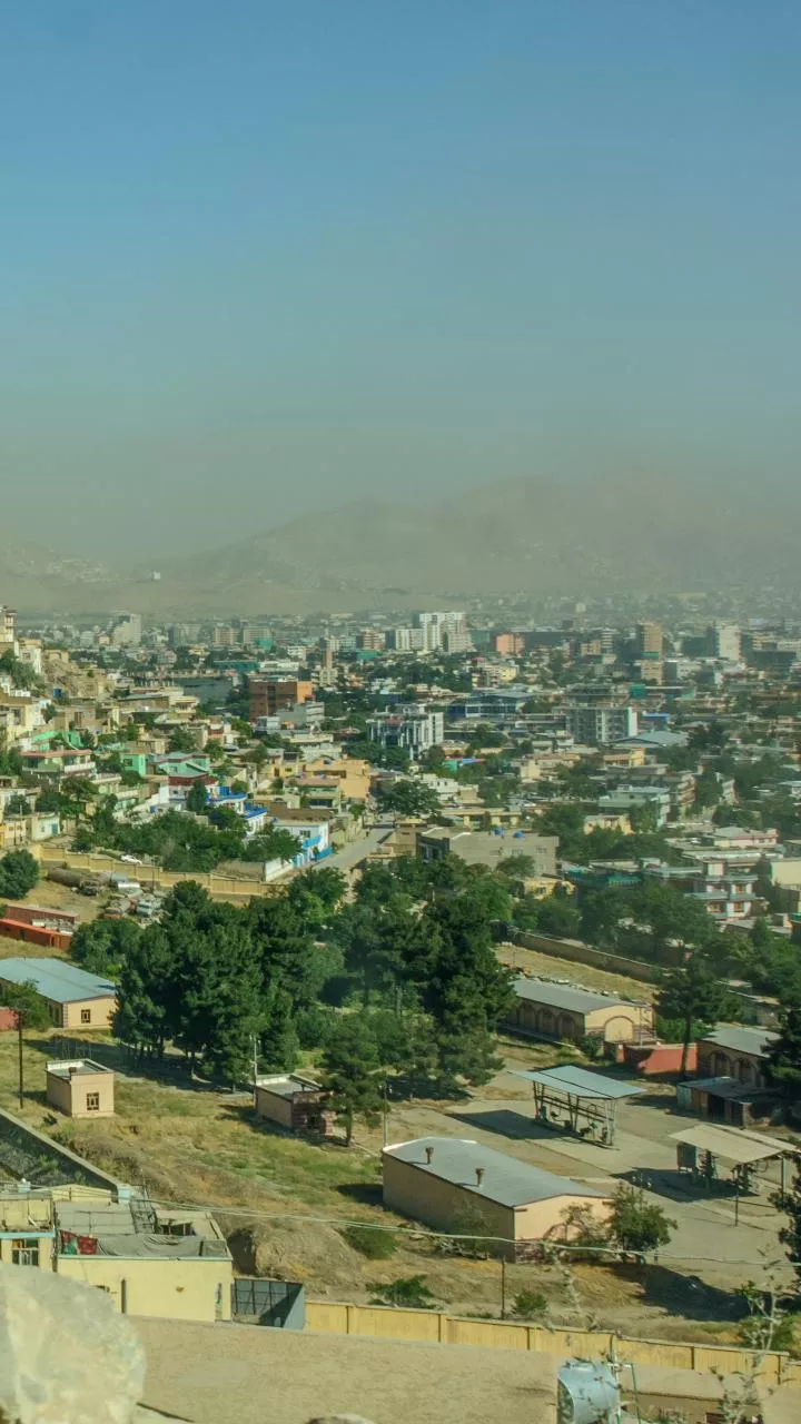 Delhi Air Quality Plunges to 'Very Poor'