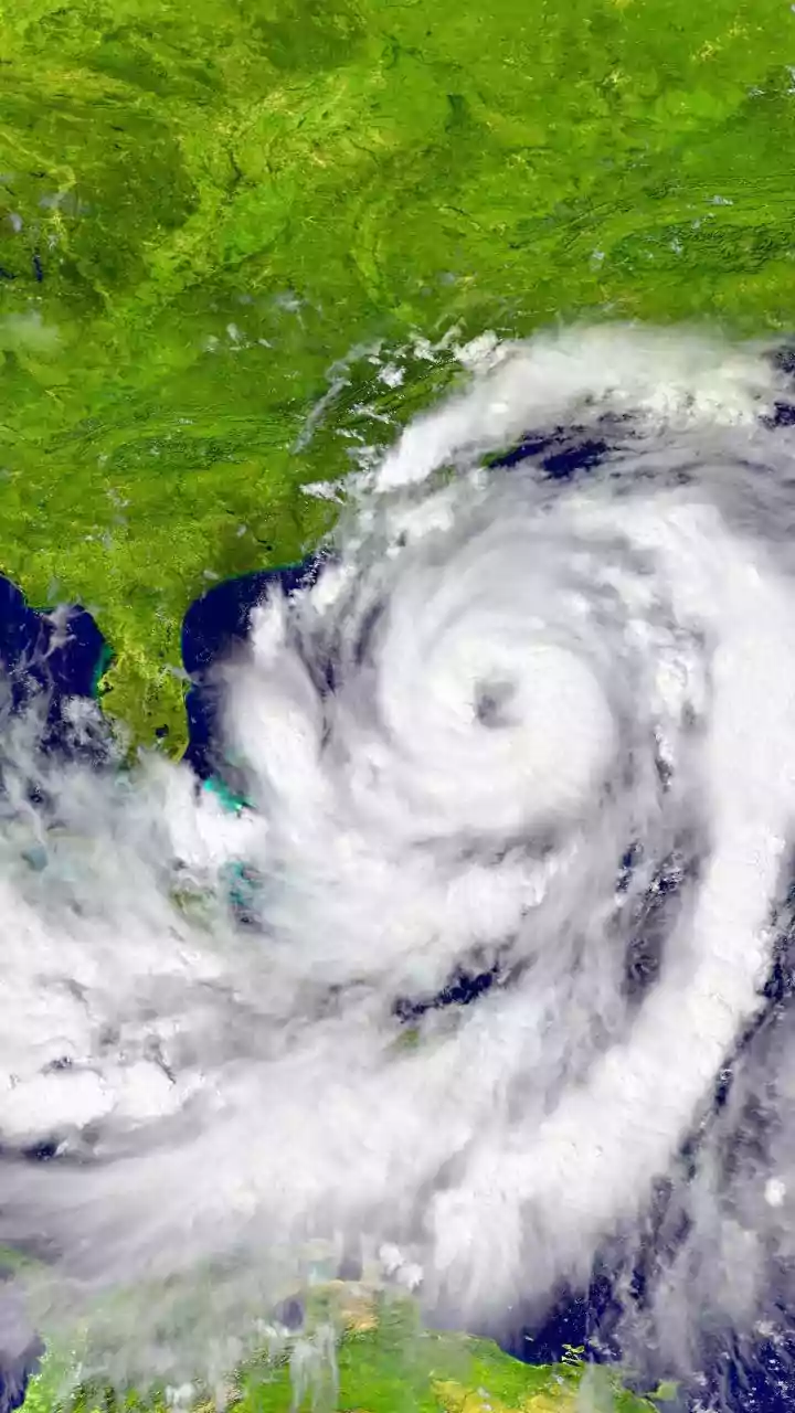 Weather Alerts Are Quietly Controlling India's Travel Routes Now