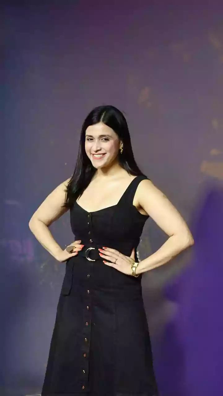 'She Communicates In English': Mannara Chopra Calls Priyanka Chopra’s Daughter ‘Proper LA Baby’