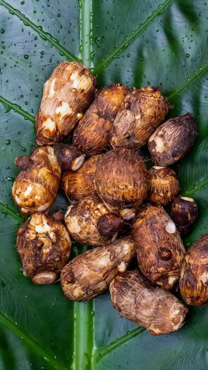 5 nutritious dishes using taro leaves