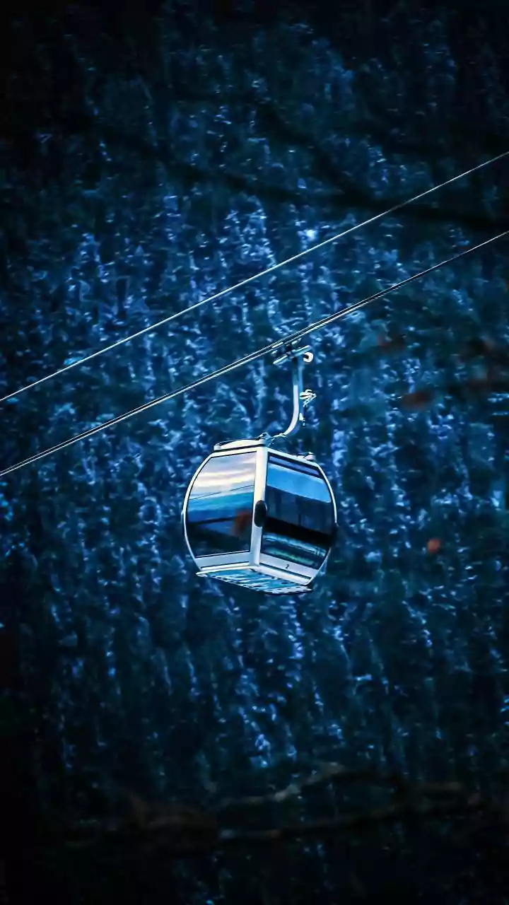 Station Queues Could Change the Ropeway's Promised Time Savings