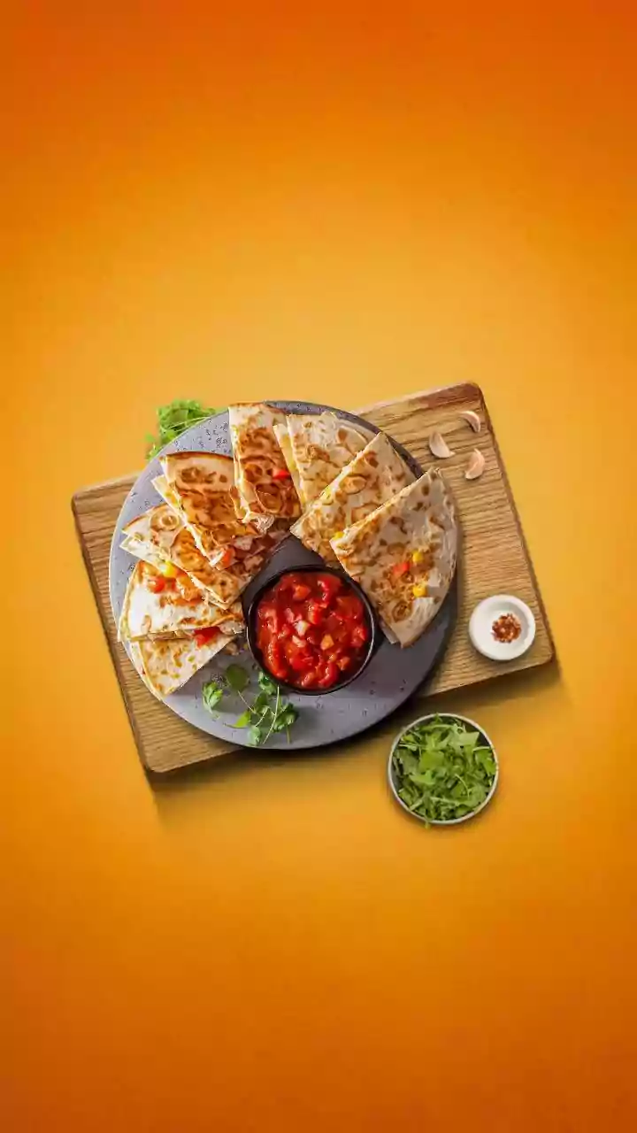 Quick & Delicious: Global Snacks to Savor