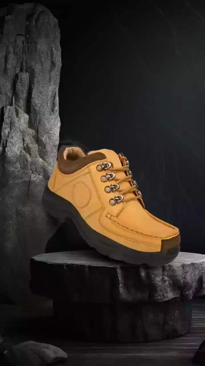 The 2026 Monsoon-Footwear Shift: How to Think About Comfort and Grip in Everyday Rainwear