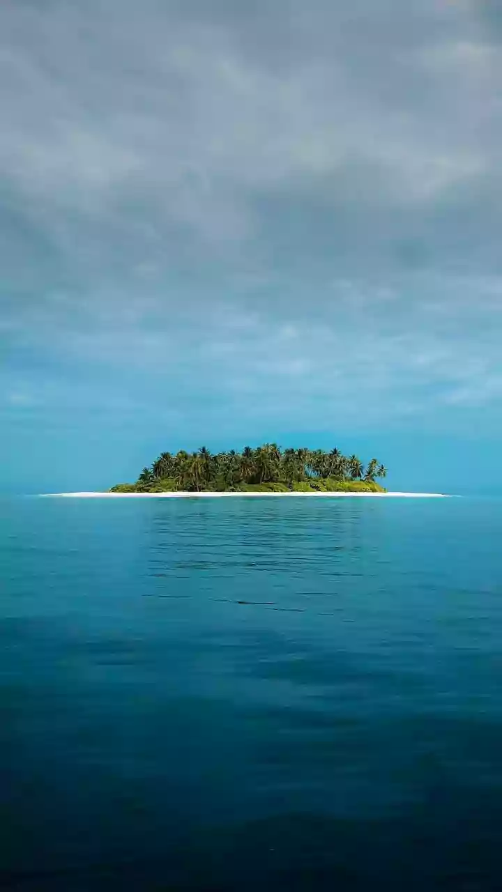 'Act Of Great Stupidity': Trump Slams UK's Transfer Of 'Diego Garcia' Island To Mauritius