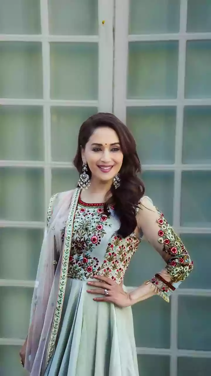 Madhuri Dixit's Style: A Glamorous Style Evolution