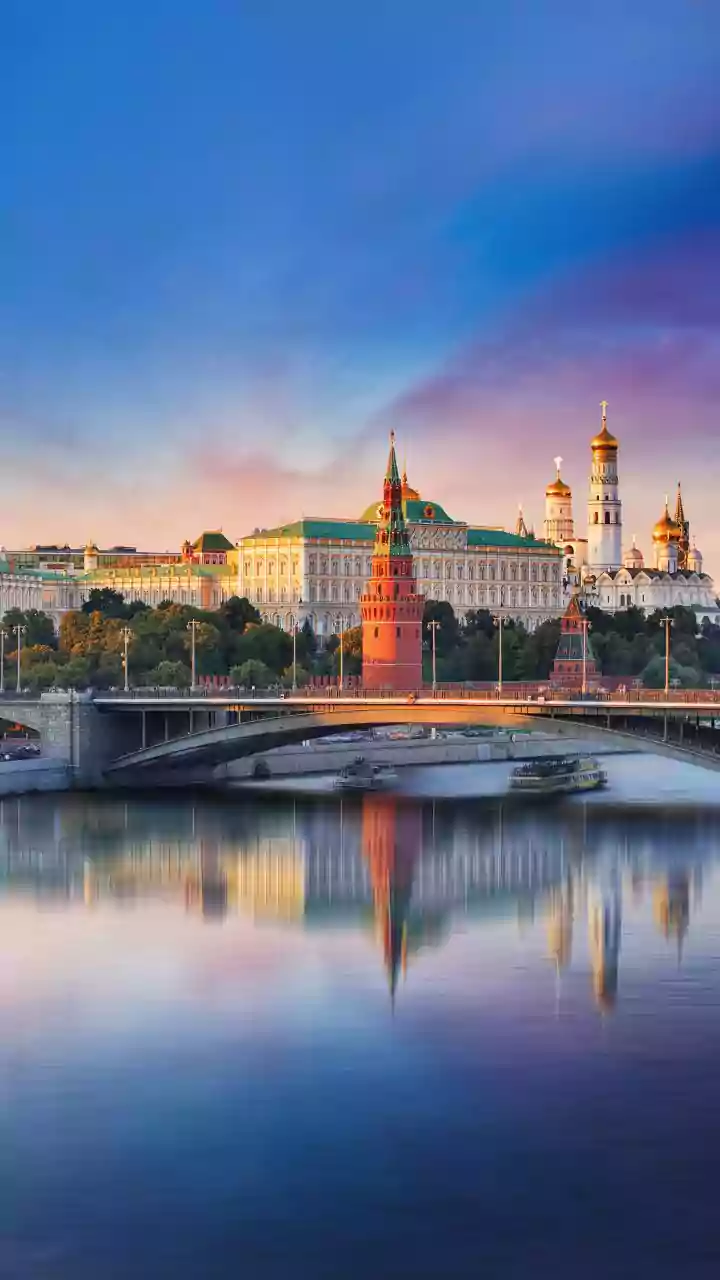 Russia accuses Ukraine of violating Easter truce