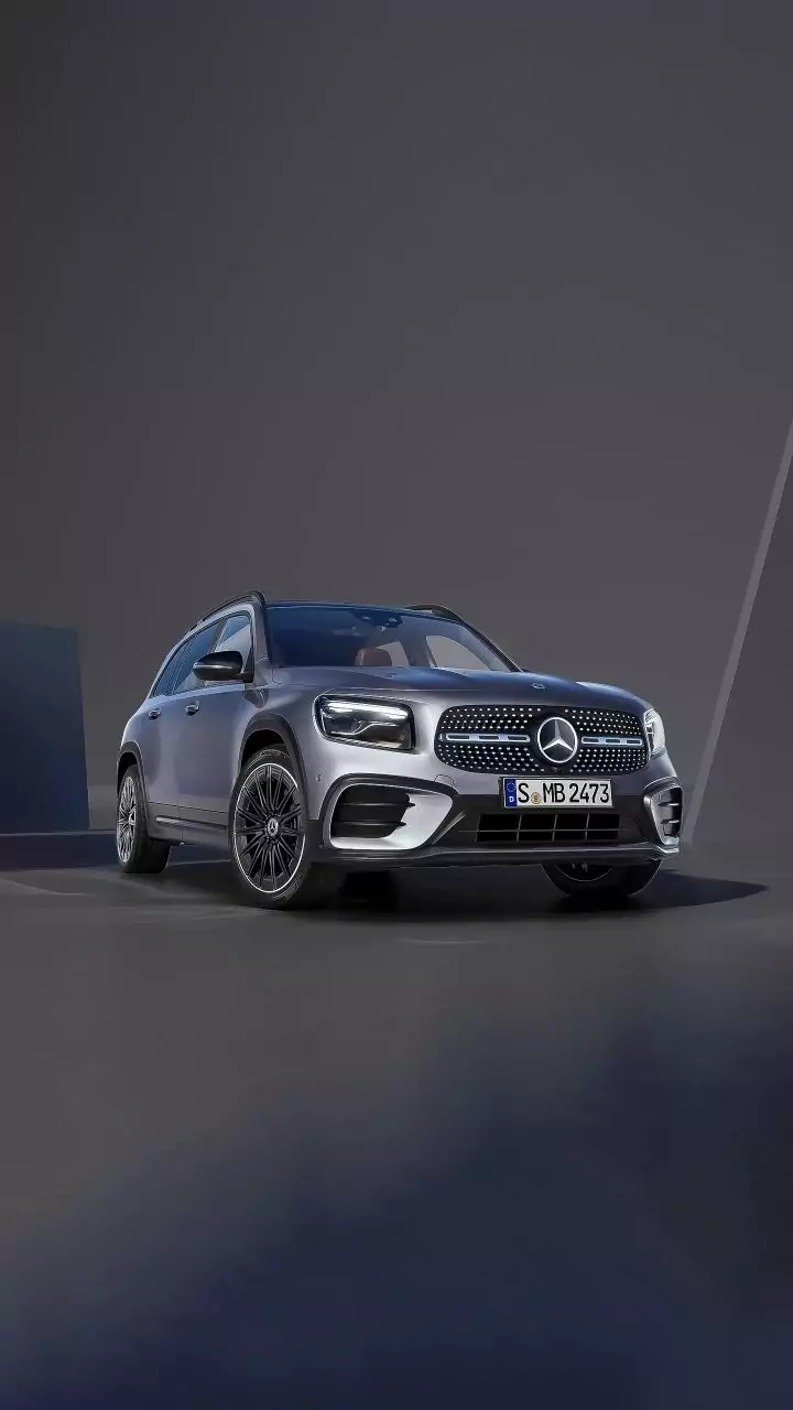 Mercedes to hike vehicle prices by up to 2 pc from January