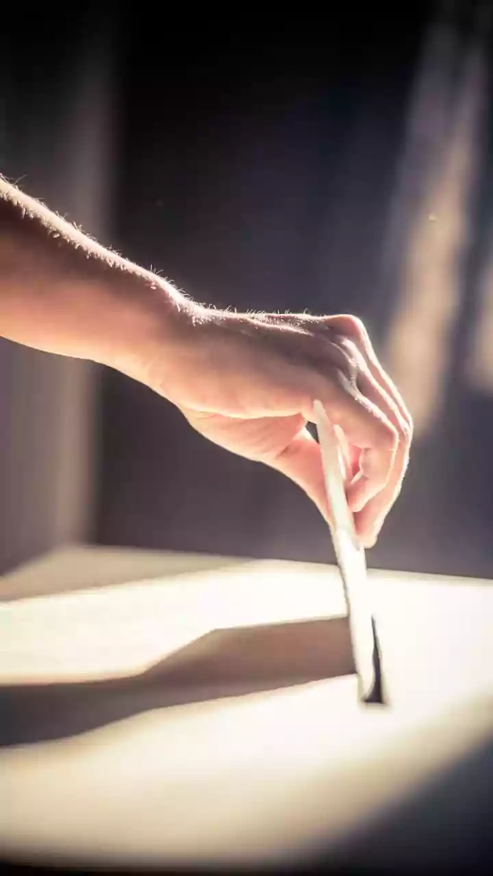 'Unmapped' voters in Bengal: EC pauses hearings after tech glitch