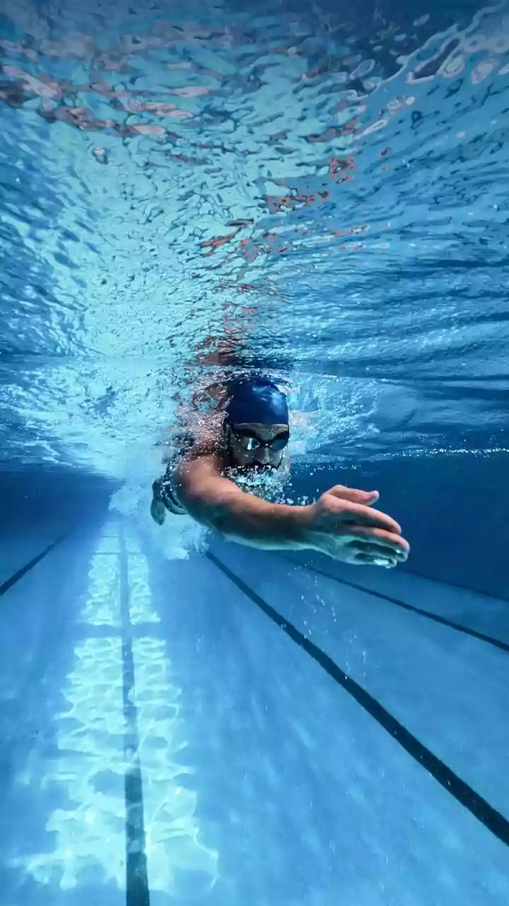 Waktu yang Tepat untuk Berenang, Pagi atau Sore?
