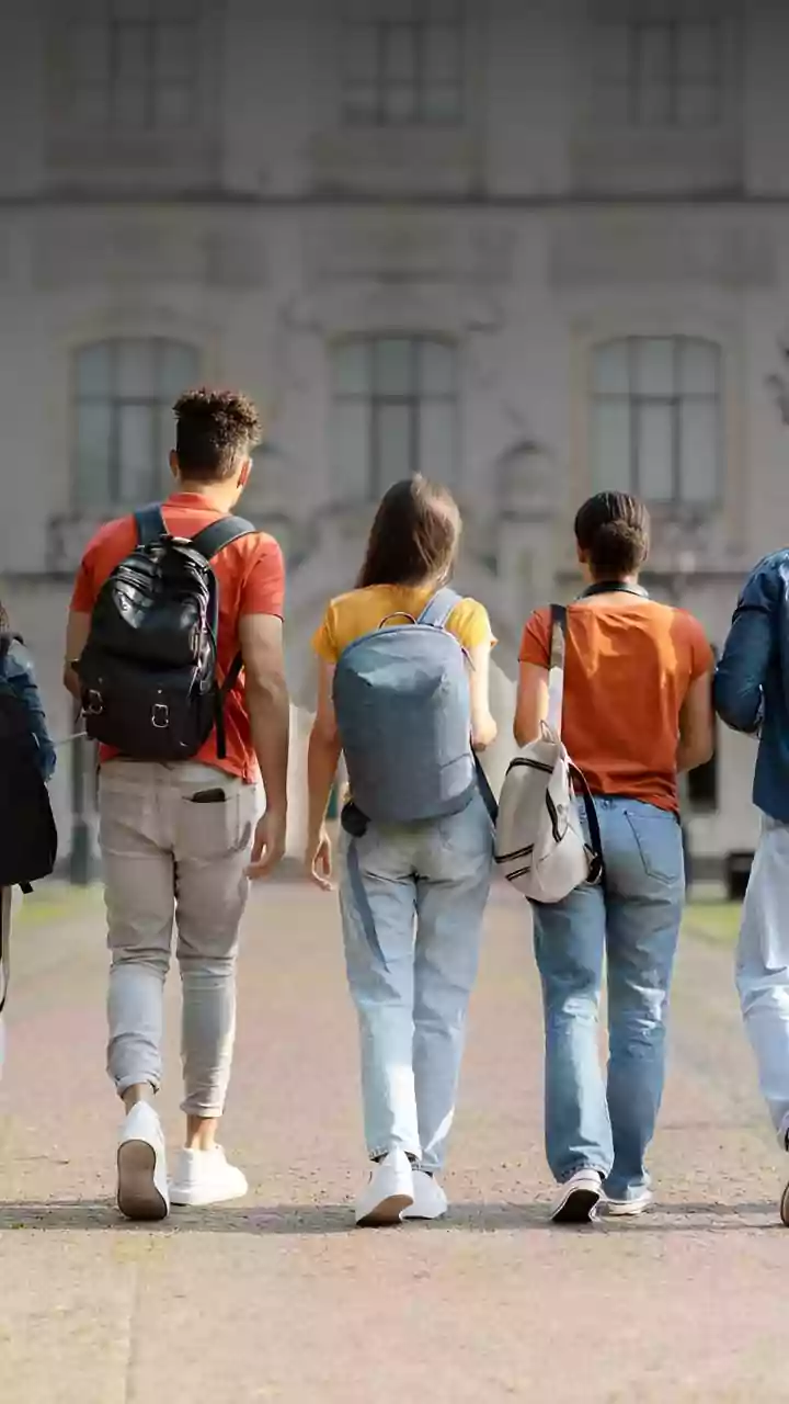 How Urban Walking Groups Combine Outdoor Recreation Social Networking And Group Mental Health Support