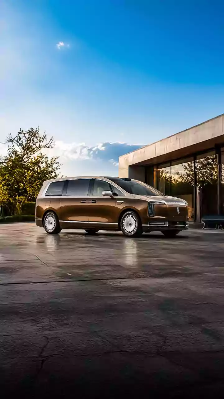 Nova Maextro V800 é o cruzamento entre um Rolls-Royce e uma minivan chinesa