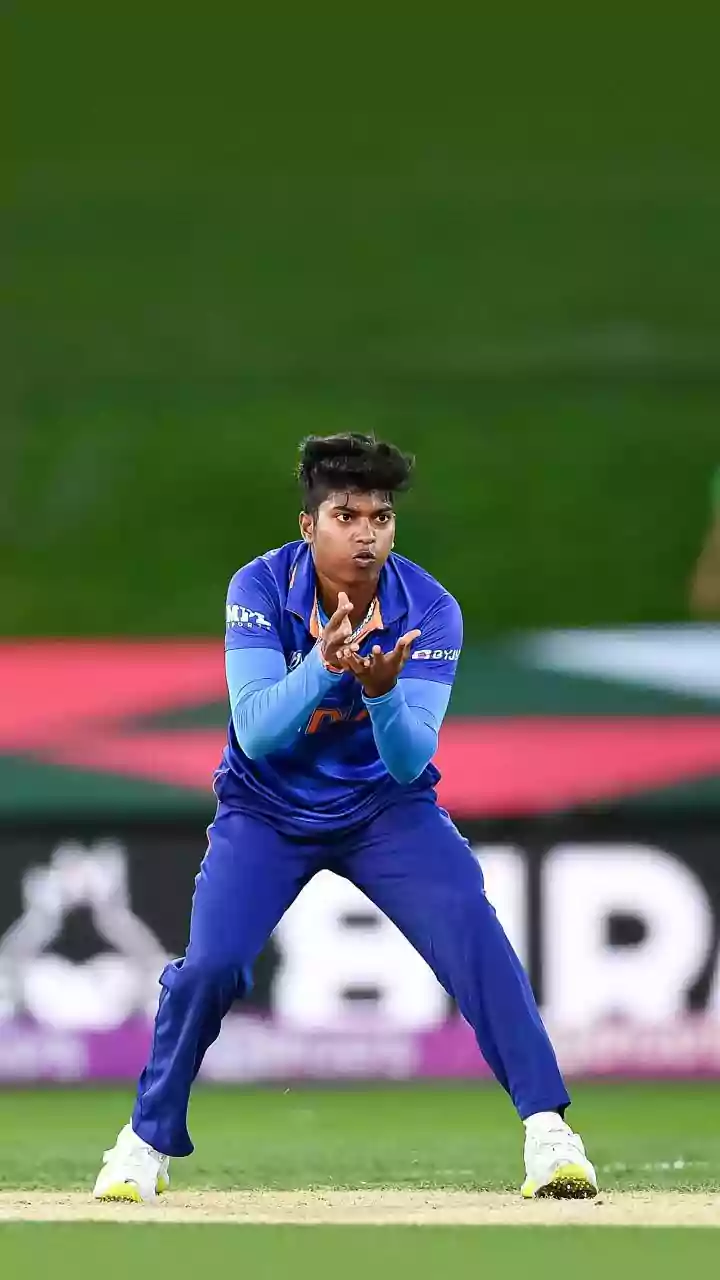 RCB's Pooja Vastrakar ruled out for two weeks with injury