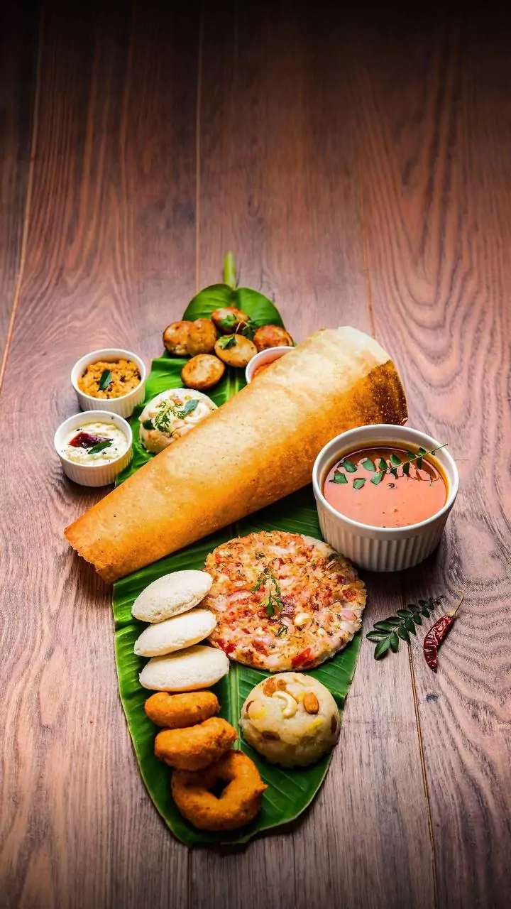 Two die in Kerala of suspected food poisoning after eating at Vizhinjam eatery