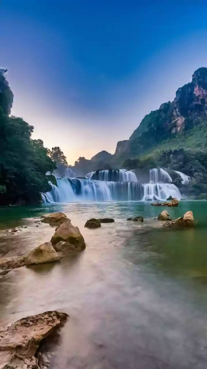 Discover Bhandardara Scenic Waterfalls And Foggy Hills On Offbeat Trips From Pune