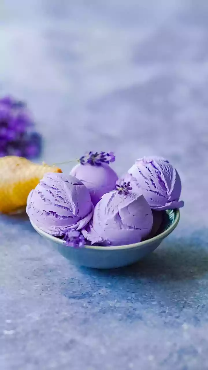 How to make irresistible desserts with lavender-walnuts combo