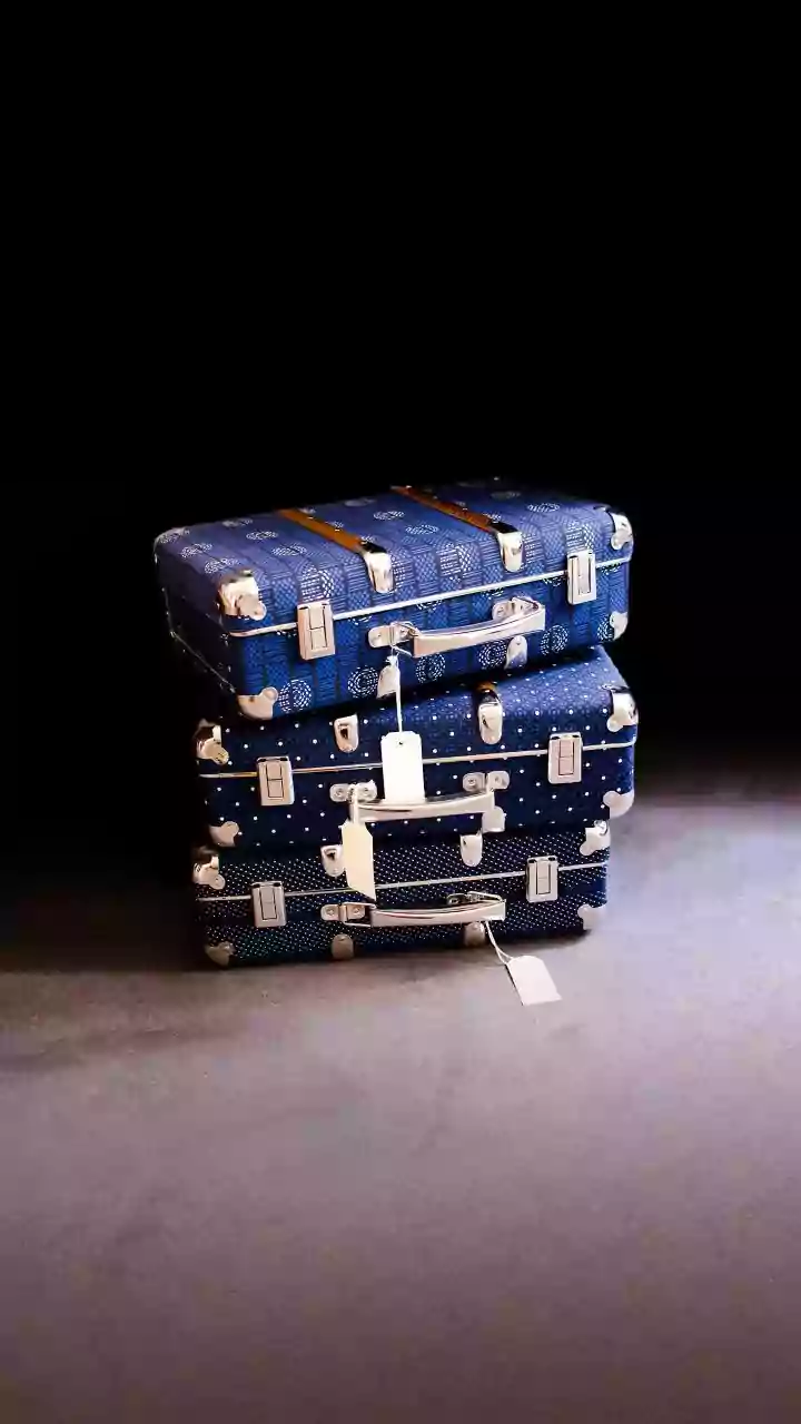 Fit Four Medium Suitcases In Small Sedan Boots Without Sacrificing Passenger Legroom Space