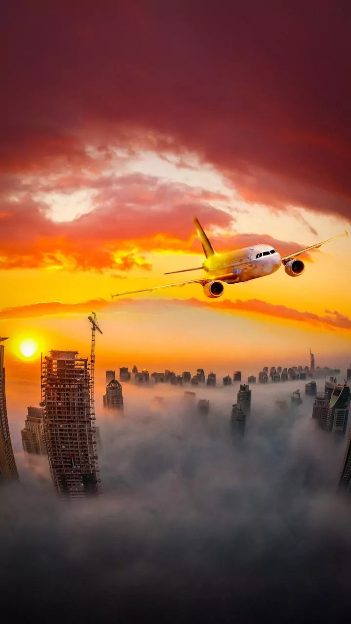 Over 270 flights delayed, 10 cancelled at Delhi airport