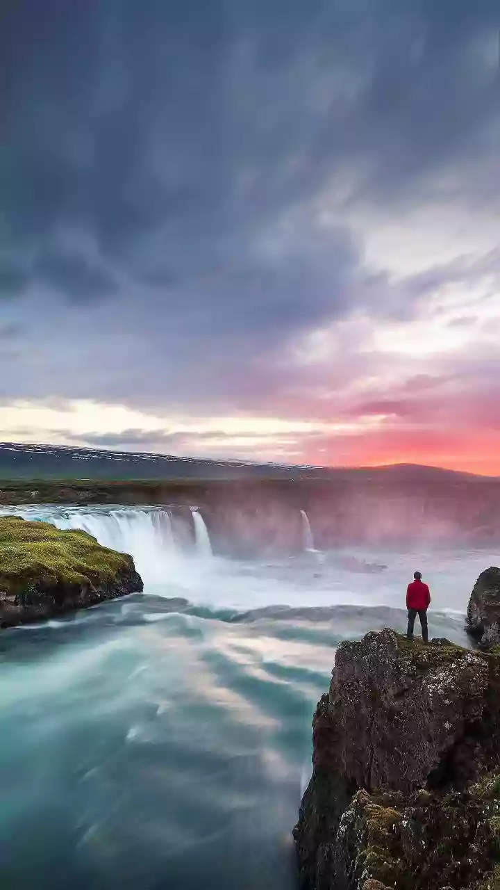 Iceland's Offbeat Natural Stops Trade Crowds For Longer Drives With Hraunfossar