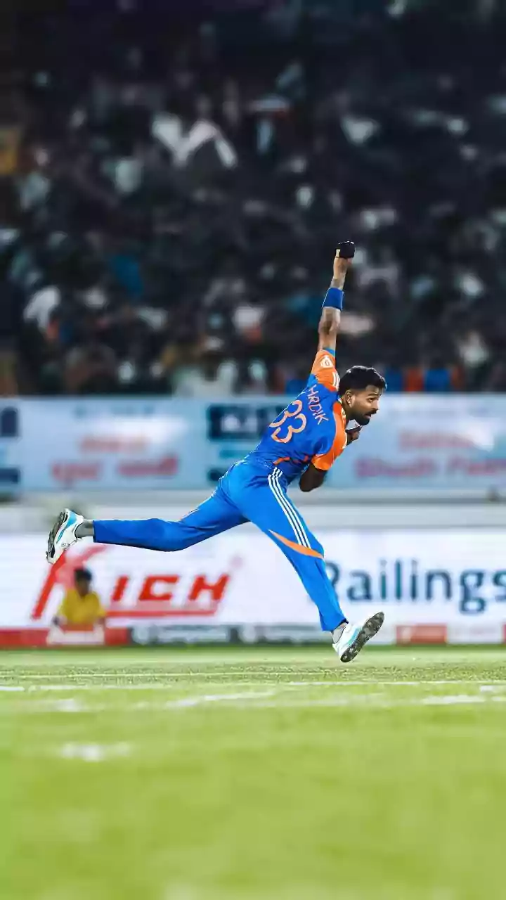 Watch | Gautam Gambhir Asks Hardik Pandya: 'Kaha Aim Kar Rahe Ho?', Star All-Round Replies With...