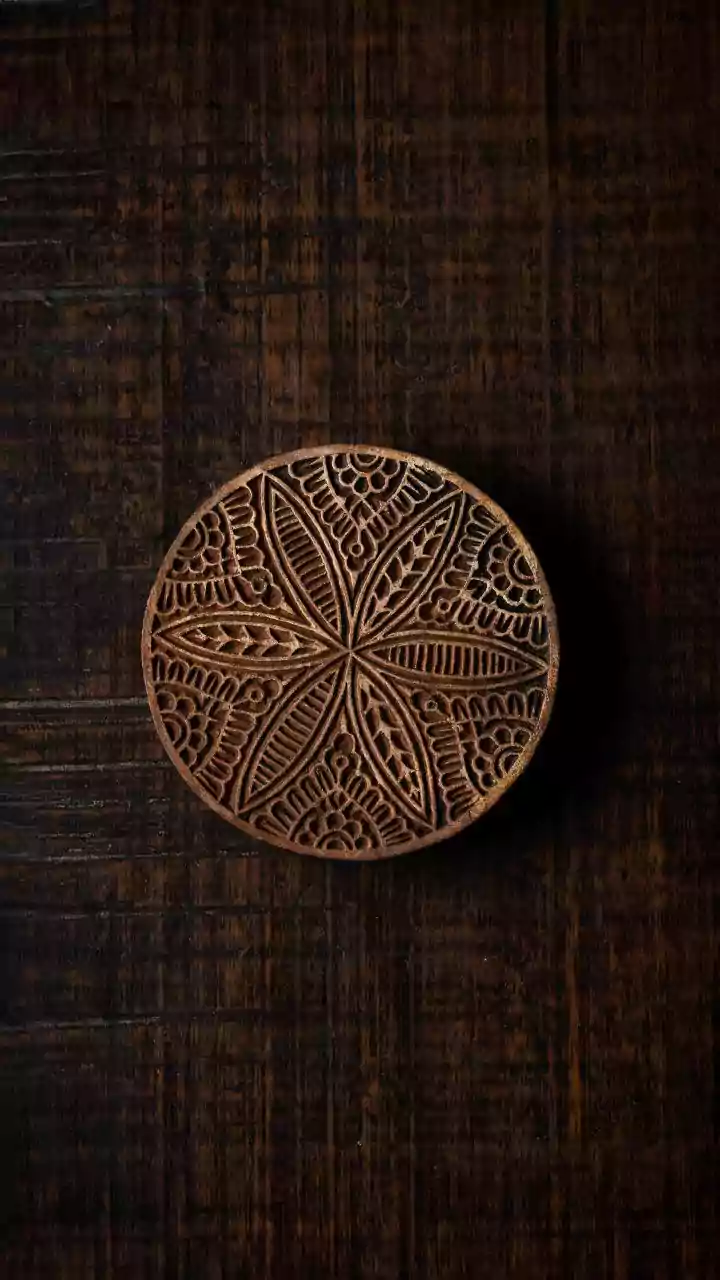 How to master mahogany marquetry