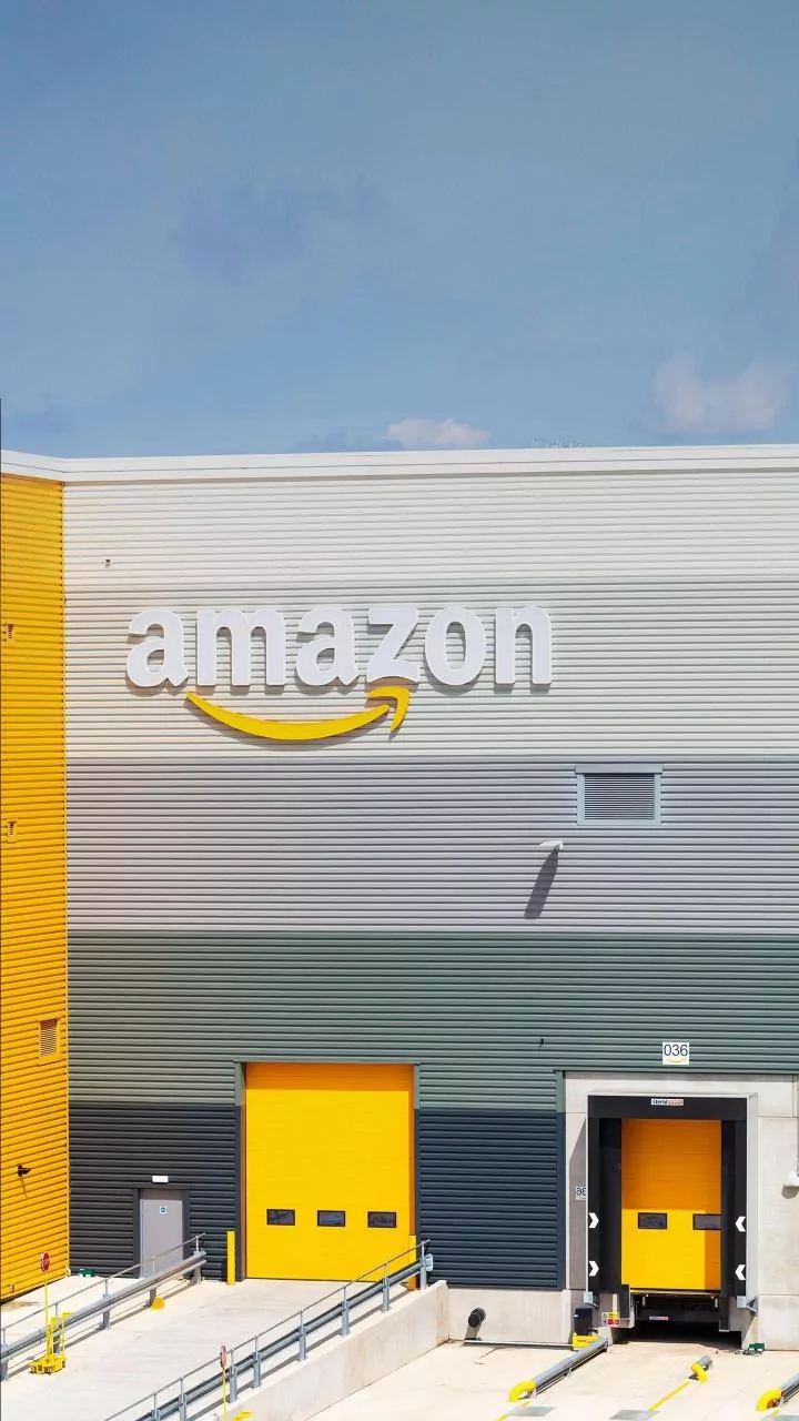 Amazon may cut 5,000 US contract jobs, close 15 warehouses
