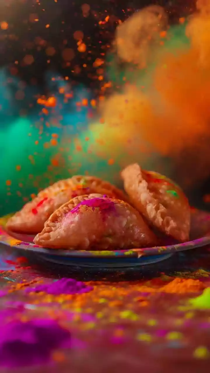 Holi 2026: Crafting Mawa Gujiya, Tutti Frutti Gujiya & Malpua with Rabdi