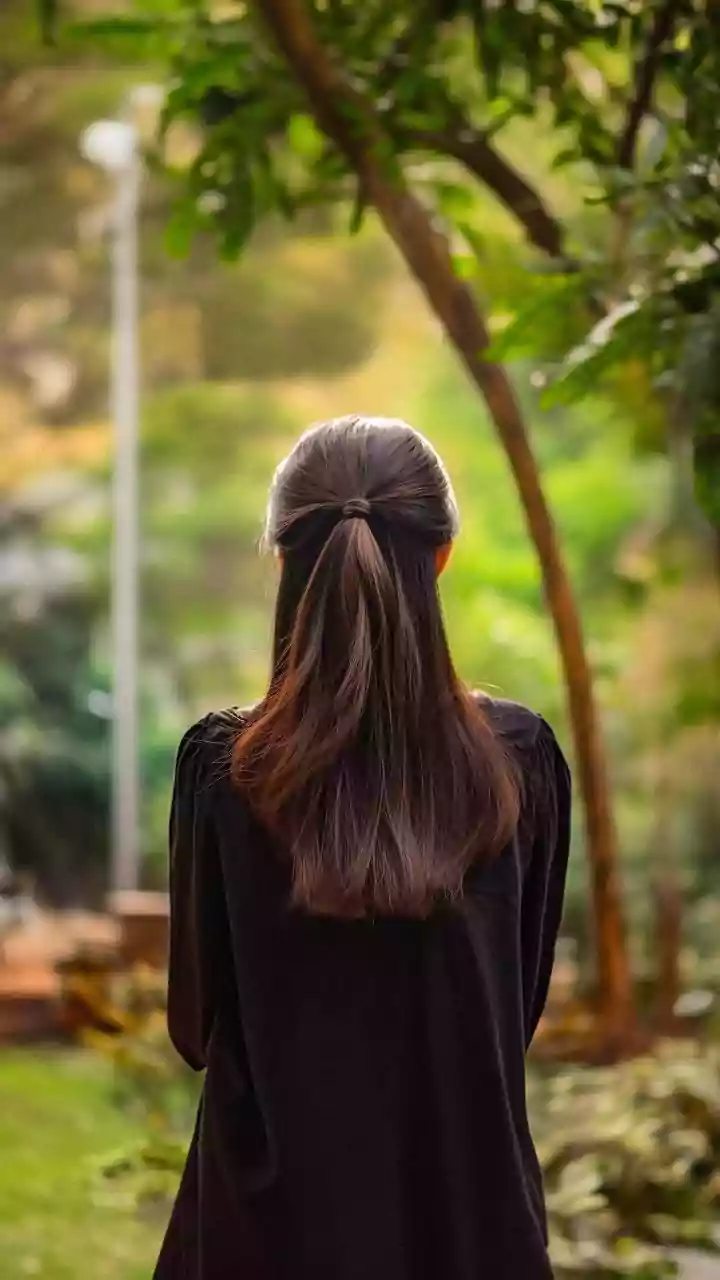 How Pollution Is Affecting Urban Women’s Hair And What Experts Recommend