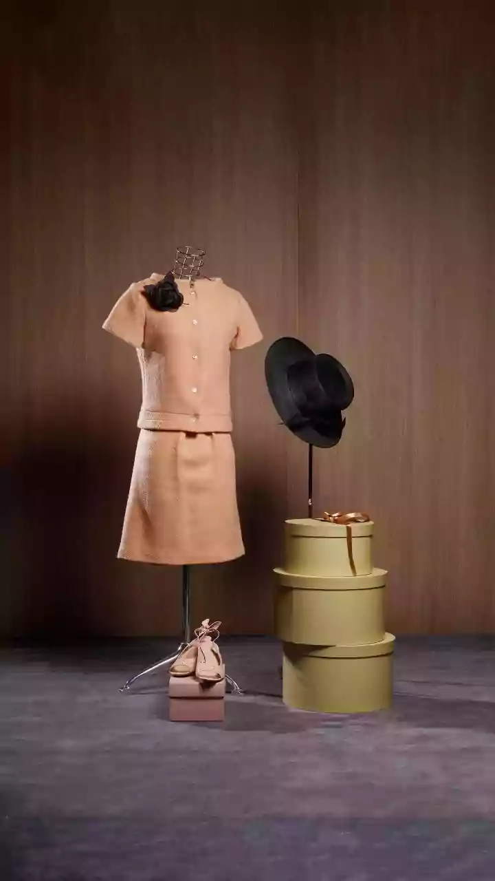 Why Vintage Brooches Can Add Character To Modern Clothing