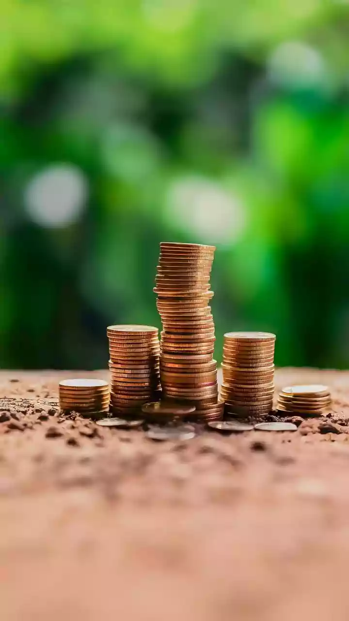 Unlock Smart Investing: Top Funds & Subscription Perks