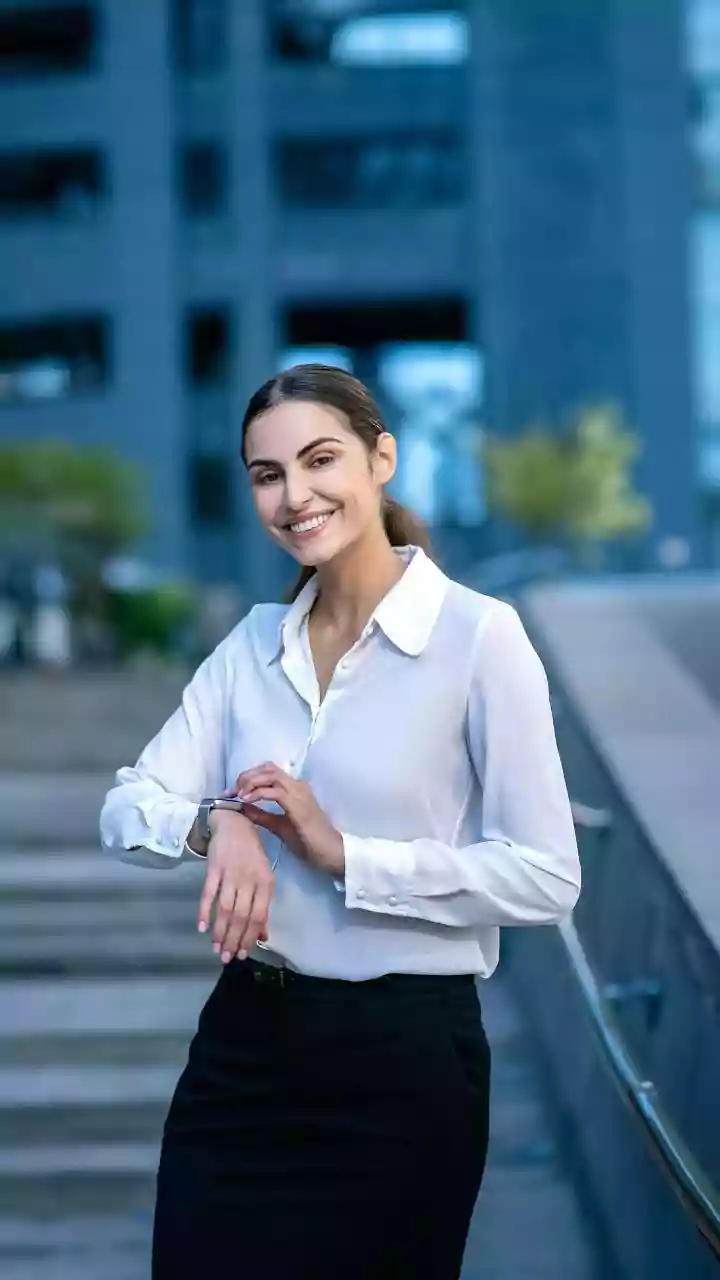 Why Entry Level Job Hunters Need Coding Knowledge And Marketing Skills
