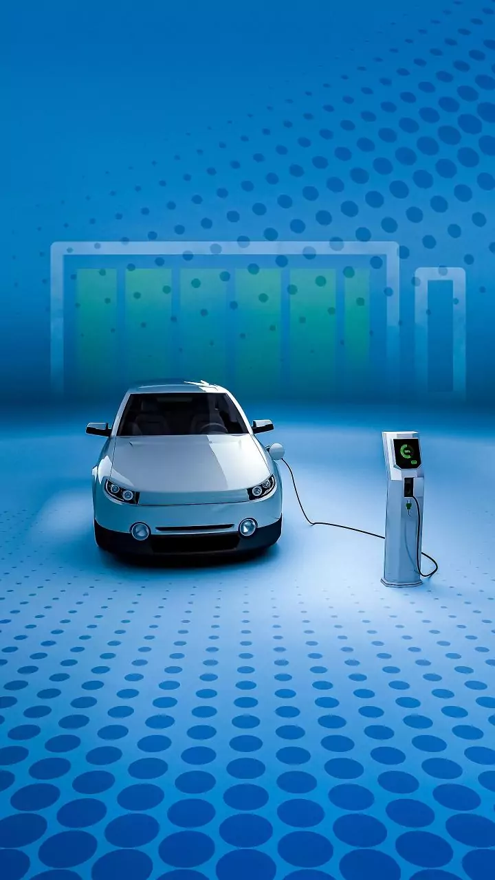 Delhi's big EV push: 7,000 new charging stations and 2,000 busses by 2026