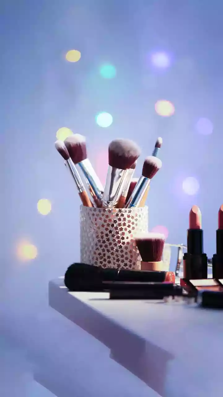 Party-ready in minutes: stunning new year makeup ideas 2026